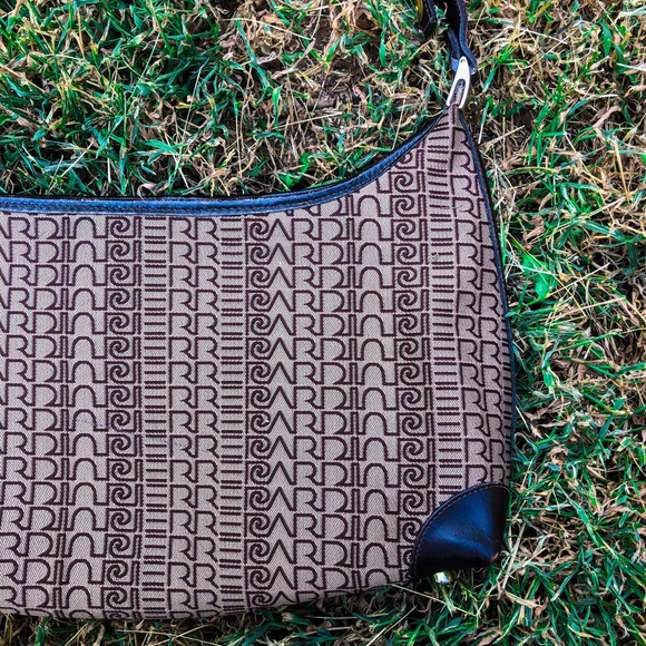 Pierre Cardin vintage shoulder bag. - Picture 1 of 2